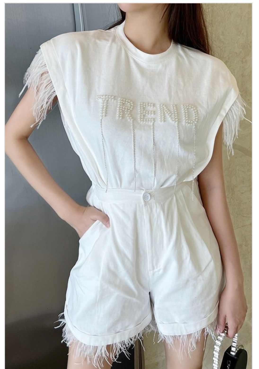 Round Neck Sleeveless blouse